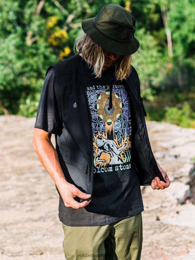 Z0ZR08196 Black Men Skate Vitals Alec Majerus Vest Volcom Clothing