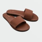 Z0ZR081020 Dark Clay Women Simple Slide Sandals Volcom Footwear