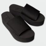 Z0ZR081033 Black Out Women Simple Hi-Scraper Sandal Volcom Footwear