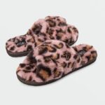 Z0ZR081049 Raisin Women Lived in Lounge Slip Sandal Volcom Footwear