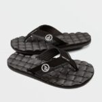 Z0ZR081311 Black White Boys Recliner Sandals Volcom Footwear