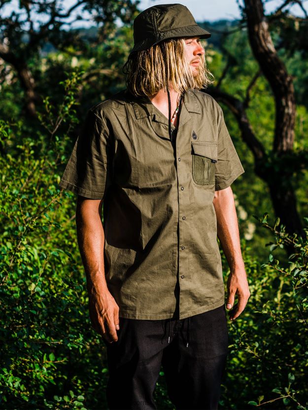 z0zr08153_winter_moss_men_skate_vitals_alec_majerus_short_sleeve_shirt_volcom_clothing.jpg Z0ZR08153 Winter Moss Men Skate Vitals Alec Majerus Short Sleeve Shirt Volcom Clothing - Image 1