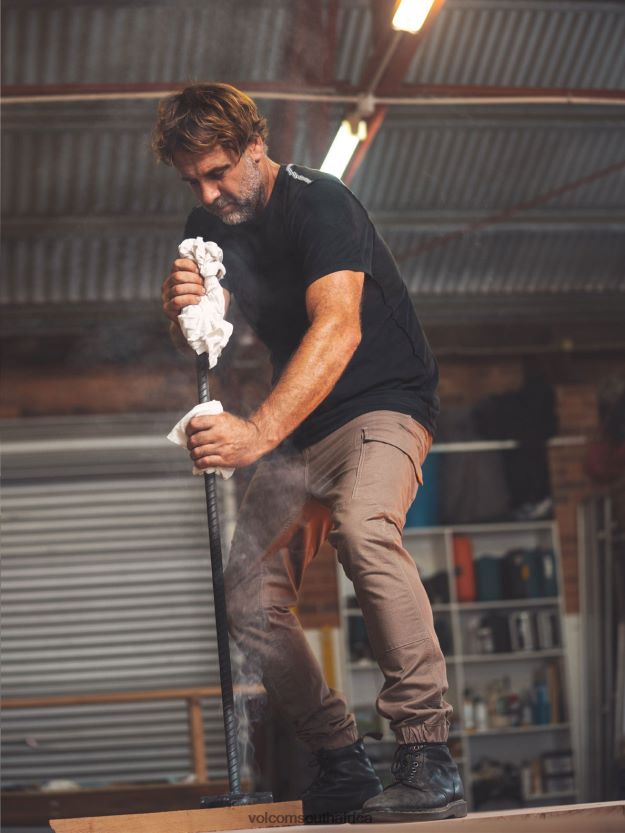 z0zr08302_brindle_men_workwear_caliper_cuffed_pants_volcom_clothing.jpg Z0ZR08302 Brindle Men Workwear Caliper Cuffed Pants Volcom Clothing - Image 1