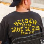 Z0ZR083 Vintage Blue Men Venice Short Sleeve Tee Volcom Clothing