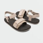 Z0ZR08602 Desert Sand Men V.Co Trail Sandals Volcom Footwear