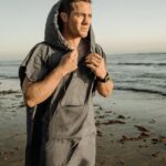 Z0ZR08664 Grey Men Packable Beach Poncho Volcom x Matador Surf