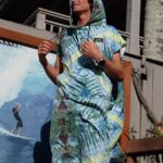 Z0ZR08665 Tie Dye Men Packable Beach Poncho Volcom x Matador Surf