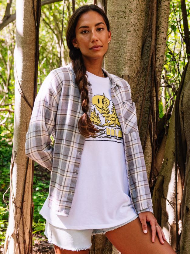 Z0ZR08809 Plaid Women Plaid To Meet U Long Sleeve Shirt Volcom Clothing - Image 1