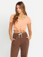 Z0ZR08827 Clay Women Lived in Lounge Rib Tie Front Short Sleeve Shirt Volcom Clothing