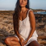 Z0ZR08877 Star White Women A Full Out Dress Volcom Clothing