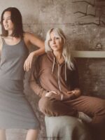 Z0ZR08899 Chocolate Women Lived in Lounge Zip Jacket Volcom Clothing - Image 3