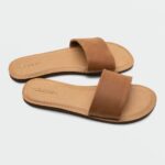 Z0ZR08986 Tan Women Simple Slide Sandals Volcom Footwear